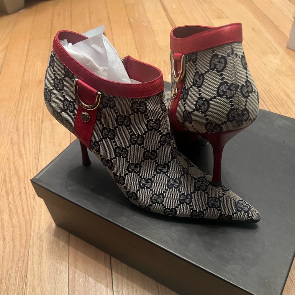 Gucci Rare D Ring Monogram Zipper Ankle Pointed Toe Booties